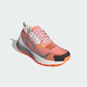 sports shoes